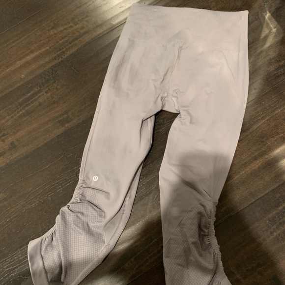 Lululemon leggings - Picture 1 of 4